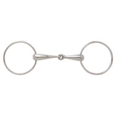 Freio metálico para cavalo com duas argolas e peça central articulada em aço prateado