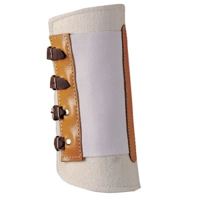 Proteção para canela branca com tiras de couro castanho e faixa elástica cinzenta