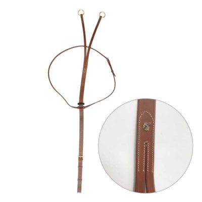 Cabeçada para cavalo castanha com argolas douradas e costuras brancas