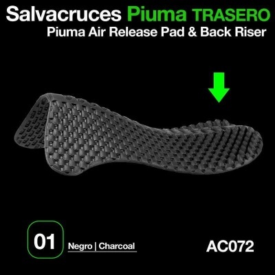 Salvacruces Piuma trasero preto com textura e código AC072