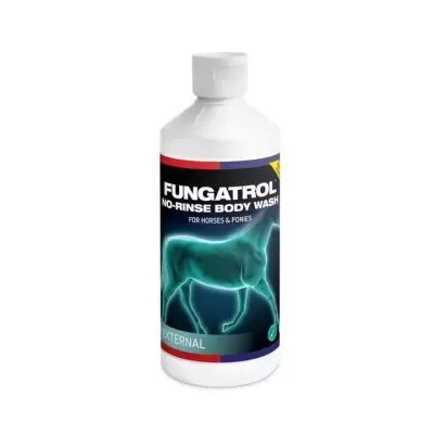 Frasco branco de FUNGATROL no-rinse body wash para cavalos e pónis
