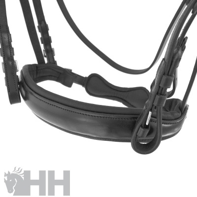 Cabeçada de cavalo em couro preto com almofadado acolchoado