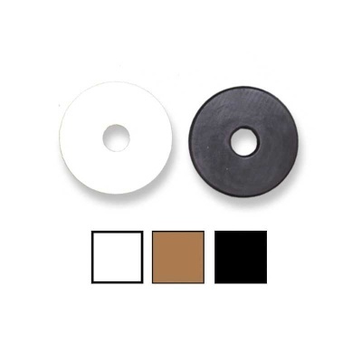 Dois discos redondos, um branco e um preto, com um orifício central, sobre fundo branco e três quadrados de cores branca, castanha e preta.