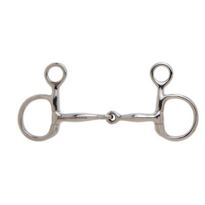 Freio para cavalo em metal prateado com argolas redondas e peça central articulada