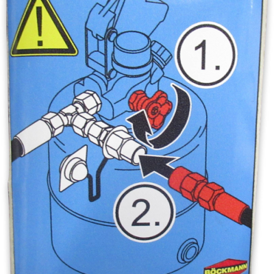 Etiqueta com desenho técnico de equipamento cilíndrico e válvula vermelha, com logotipo BÖCKMANN