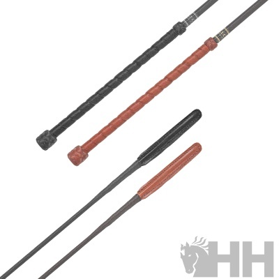 Rédeas e cabrestos de couro preto e castanho para equitação