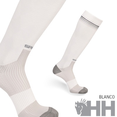 Meias de compressão brancas com detalhes cinza e textura