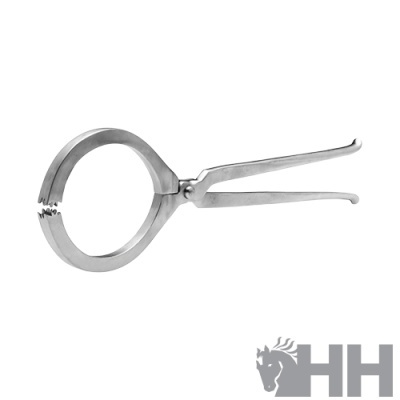 Alicate metálico prateado com ponta circular e dentes