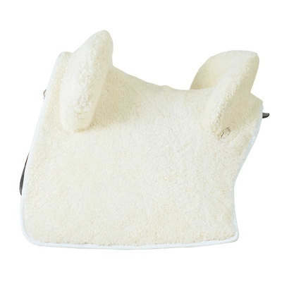 Travesseiro creme com duas almofadas pequenas integradas