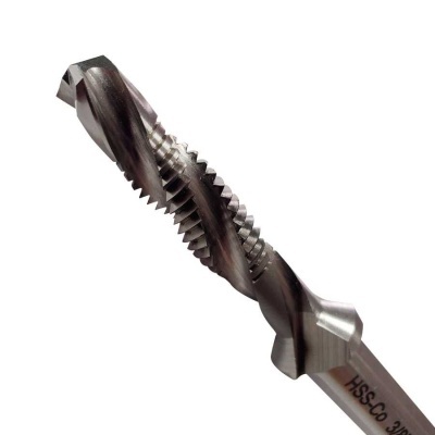 Ferramenta de corte metálica com dentes helicoidais e inscrição HSS-Co 3/8