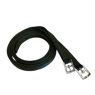 Cinta preta com duas fivelas metálicas