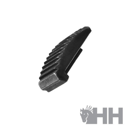 Peça preta ranhurada sobre fundo branco com logótipo HH cinzento