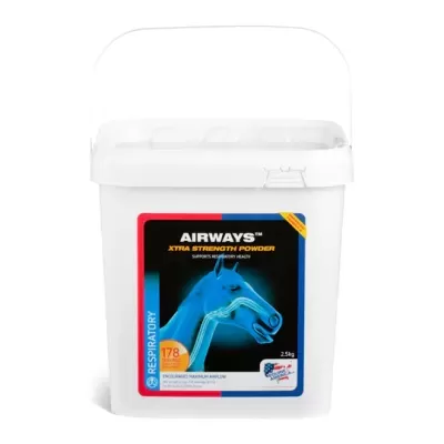 Embalagem de pó branco para saúde respiratória equina com imagem de cavalo azul
