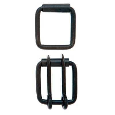 Dois fechos quadrados metálicos pretos sobre fundo branco