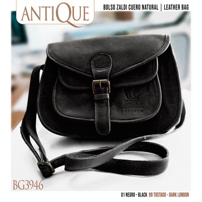 Bolsa de couro preto com fecho em fivela e alça ajustável