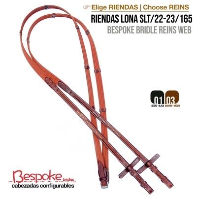 Rédeas de lona castanha com detalhes em couro castanho escuro sobre fundo branco