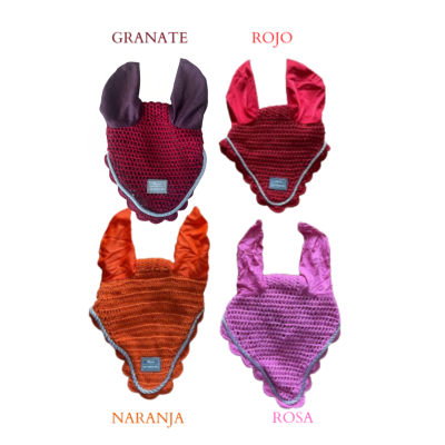 Toucas de crochet para cavalos em quatro cores: granate, rojo, naranja, rosa
