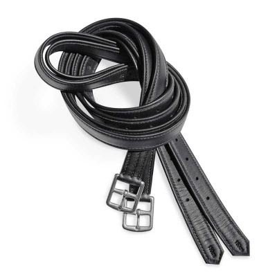 Cinchas de couro pretas com fivelas metálicas quadradas