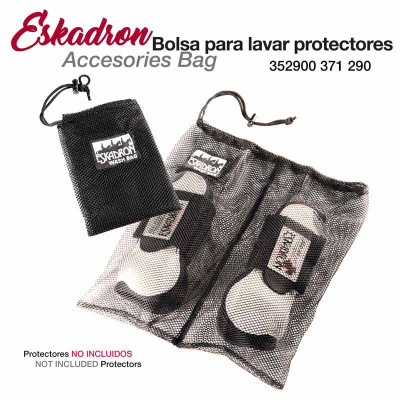 Sacos de rede pretos Eskadron para lavagem de protectores com cordão ajustável.