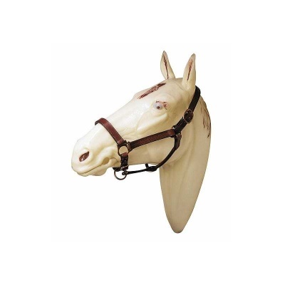 Cabeça de cavalo decorativa com arreio castanho