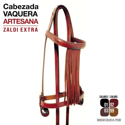 Cabeçada vaquera artesanal em pele castanha com franjas e argolas metálicas.