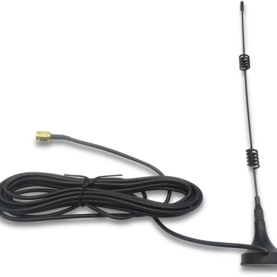 Antena preta com cabo longo e conector dourado