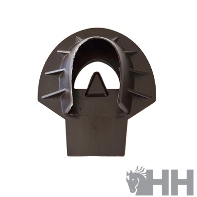 Peça plástica preta semicircular com aletas e fundo branco