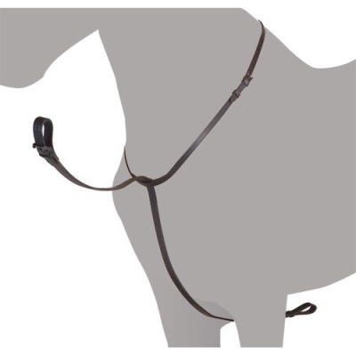 Arnês castanho em couro com fivelas ajustáveis em manequim cinzento