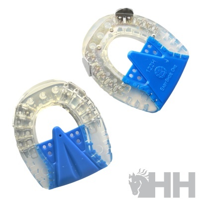 Protetores de ferros para ferraduras em plástico transparente e azul.