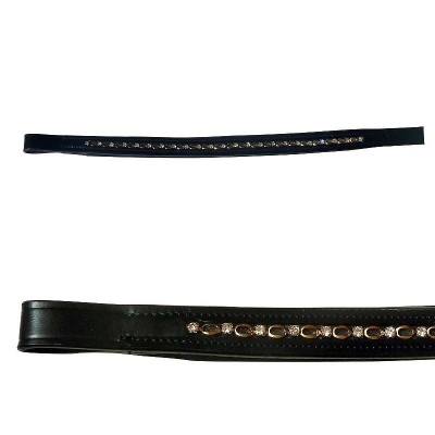 Correia preta com detalhes metálicos dourados