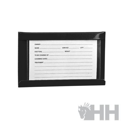 Porta etiquetas preto com cartão branco para preenchimento com campos OWNER, MARK, ARRIVED, LEFT, DUE FOAL, RESULT, TO BE COVERED BY, COVERING DATES e TREATMENT