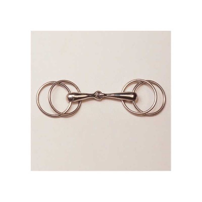 Freio de anéis em metal prateado com quatro argolas e peça central articulada