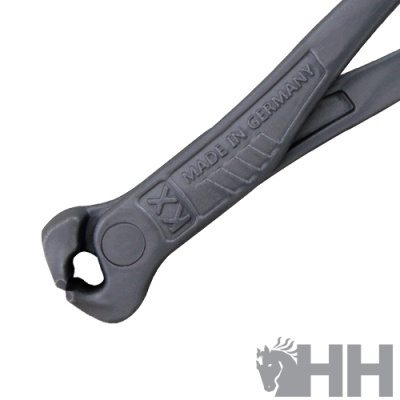 Alicate preto com inscrições MADE IN GERMANY e logótipo XX