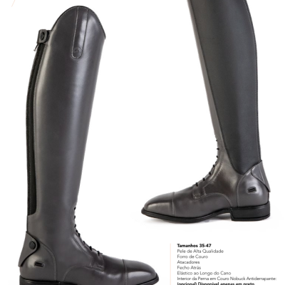 Botas de equitação pretas altas em pele com atacadores e fecho atrás