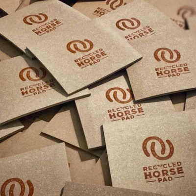 Blocos de notas reciclados com logótipo e texto