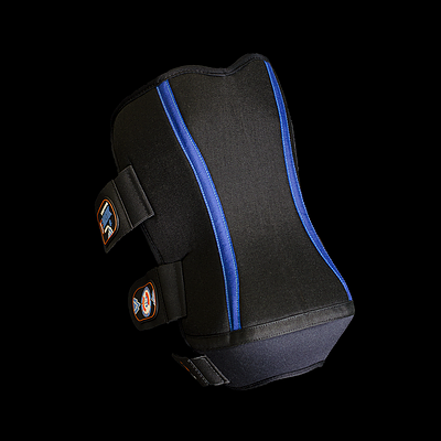 Suporte ortopédico preto com detalhes em azul e tiras de velcro