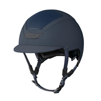 Capacete azul escuro com alça ajustável e painel superior em tecido texturizado KASK