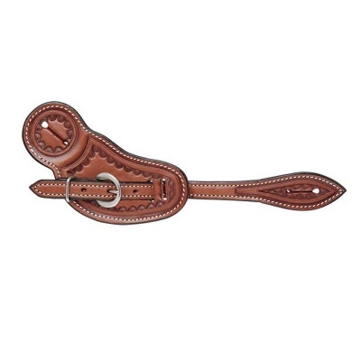 Correia de couro castanho com fivela metálica prateada e costura branca