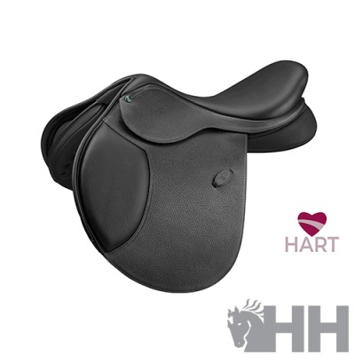 Sela de equitação preta de couro com logótipos HART e HH