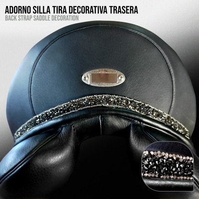 Adorno decorativo para sela preta com cristais e chapa metálica oval