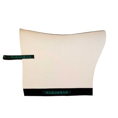 Fralda de tecido branca com etiquetas MARJOMAN