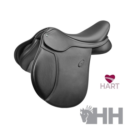 Sela de equitação preta com logótipos HART e HH
