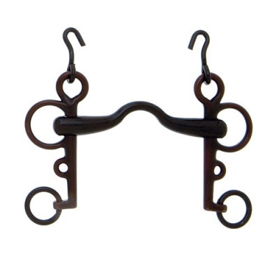 Freio em metal preto para cavalo com argolas e ganchos.