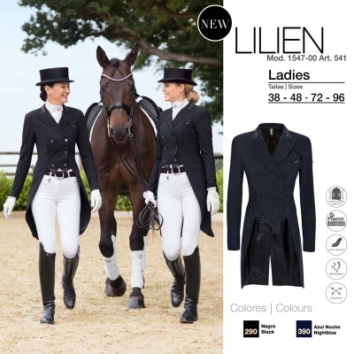 Casaco de senhora para equitação LILIEN preto em anúncio com duas mulheres e cavalo, tamanhos 38-96, cores Preto e Azul Noche
