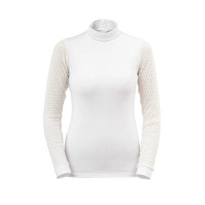 Blusa branca com gola alta e mangas rendadas