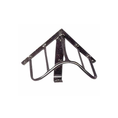 Suporte de metal triangular preto com sinais de ferrugem
