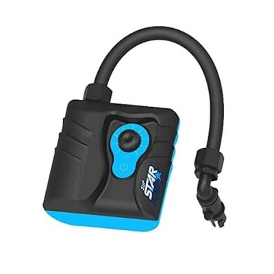 Bomba de ar elétrica preta e azul com botão e cabo flexível