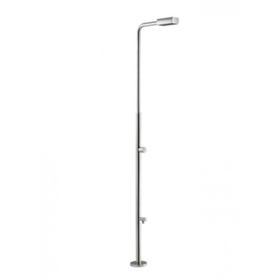 Chuveiro exterior de pé em metal inox prateado com base circular e torneiras