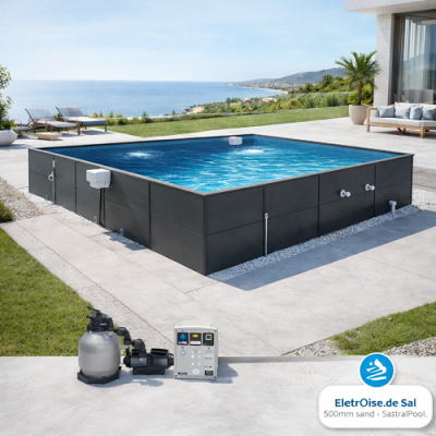 Piscina metálica quadrada preta ao ar livre com equipamento de filtragem