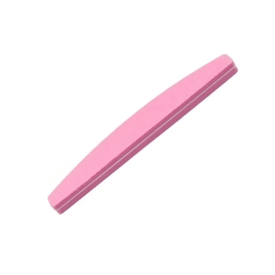 Lima de unhas rosa curva sobre fundo branco